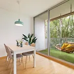 Modern Spacious 3-bedroom With Pool Near برشلونة