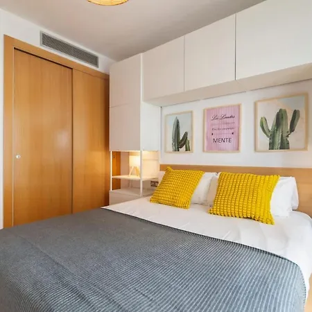 Daire Modern Spacious 3-bedroom With Pool Near