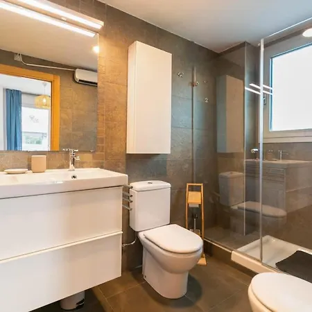 Modern Spacious 3-bedroom With Pool Near Daire Barselona