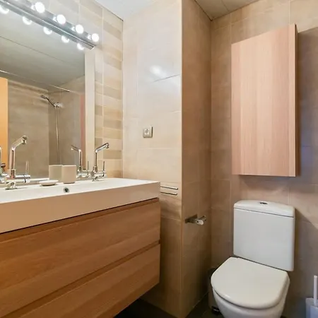 Modern Spacious 3-bedroom With Pool Near * Barselona